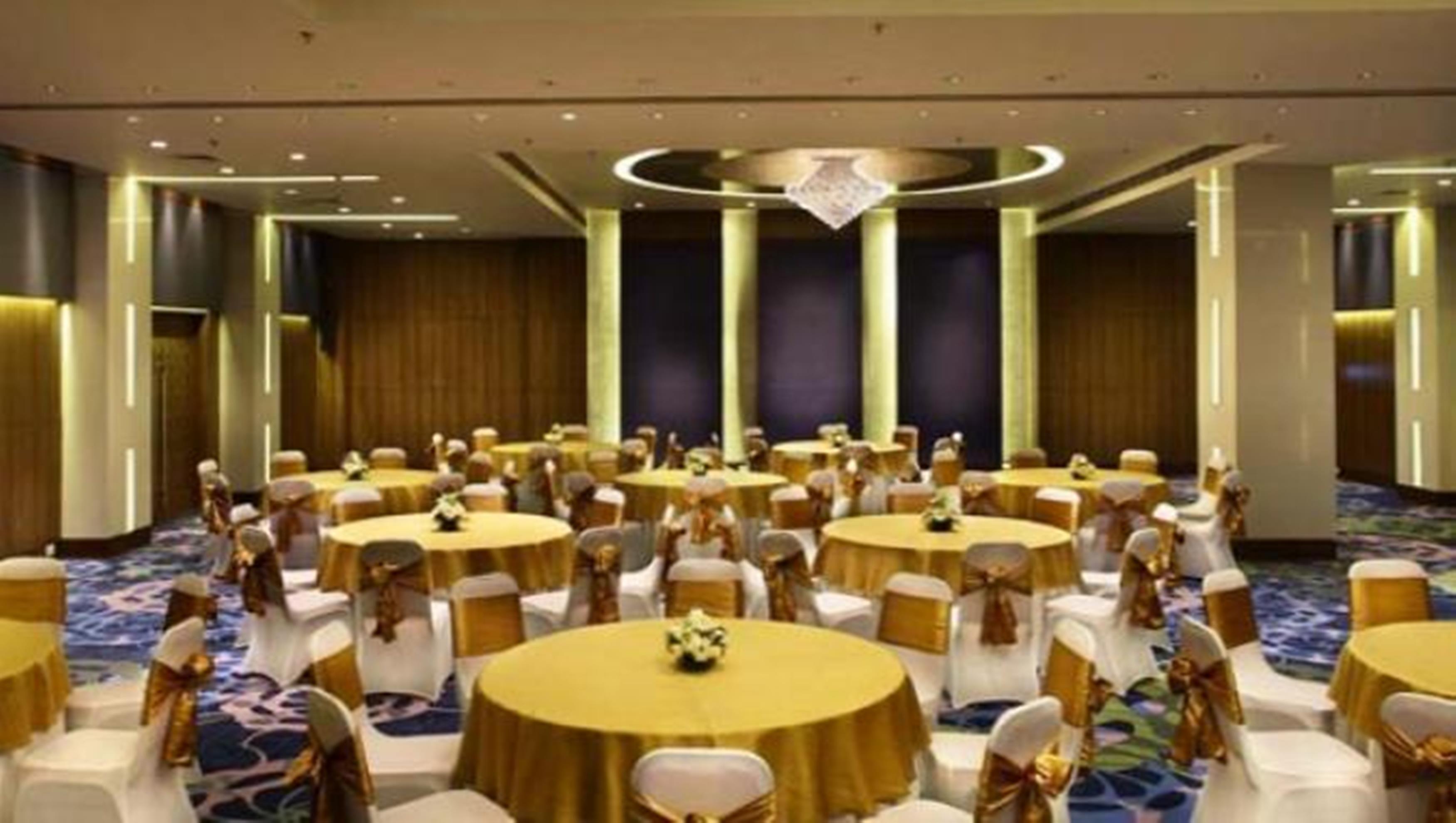 Park Plaza Shahdara Hotel New Delhi Bagian luar foto
