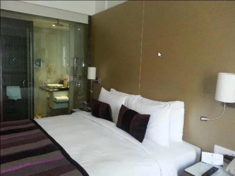 Park Plaza Shahdara Hotel New Delhi Bagian luar foto